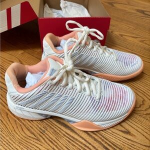 K-Swiss White and Cream Athletic Shoes with Cushioned Sole